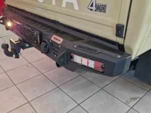 Toyota Land Cruiser 79 2.8GD-6 single cab auto - Image 7