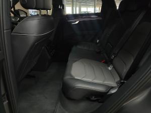 Volkswagen Touareg V6 TDI R-Line Final Edition - Image 6