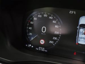 Volvo XC60 D4 AWD R-Design - Image 14