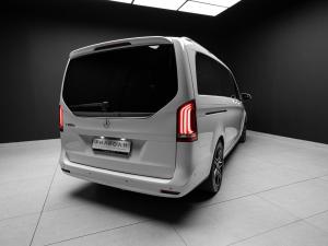 Mercedes-Benz V-Class V300d Exclusive - Image 29