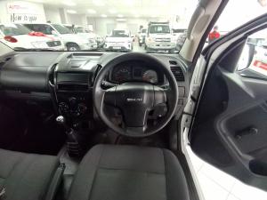 Isuzu D-Max Gen 6 250C single cab Fleetside - Image 6