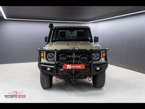 Toyota Land Cruiser 79 4.5D-4D LX V8 single cab - Image 4