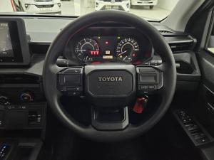 Toyota Hilux 2.8GD-6 double cab SRX 4x4 - Image 8