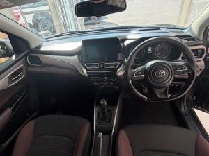 Toyota Starlet Cross 1.5 XR manual - Image 6