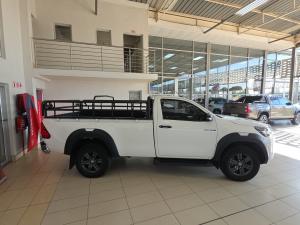 Toyota Hilux 2.4GD-6 single cab 4x4 Raider auto - Image 3