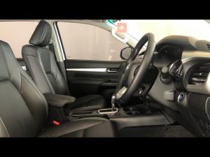 Toyota Hilux 2.8GD-6 48V double cab Raider - Image 10