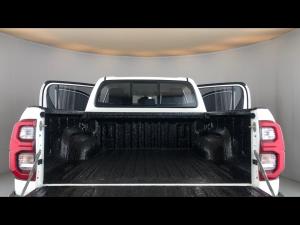 Toyota Hilux 2.8GD-6 48V double cab Raider - Image 13