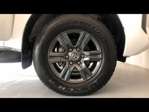 Toyota Hilux 2.8GD-6 48V double cab Raider - Image 17