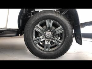 Toyota Hilux 2.8GD-6 48V double cab Raider - Image 19