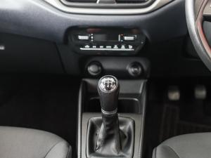 Toyota Starlet 1.5 XS manual - Image 9