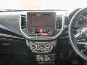 Toyota Vitz 1.0 XR auto - Image 10