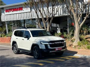 Toyota Land Cruiser 300 3.3D GR-Sport - Image 1