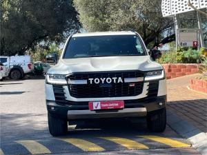 Toyota Land Cruiser 300 3.3D GR-Sport - Image 4