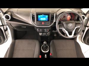 Toyota Vitz 1.0 XR manual - Image 6