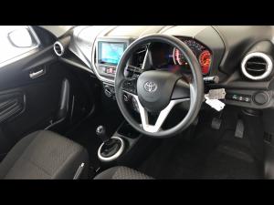 Toyota Vitz 1.0 XR manual - Image 10