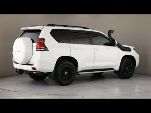 Toyota Land Cruiser Prado 2.8GD VX-L - Image 2