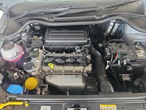 Volkswagen Polo Vivo hatch 1.4 Life - Image 9