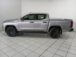 Mitsubishi Triton 2.4DI-D double cab GLS 4x4 auto - Image 3