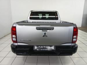 Mitsubishi Triton 2.4DI-D double cab GLS 4x4 auto - Image 5