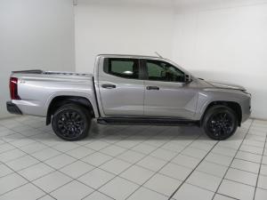 Mitsubishi Triton 2.4DI-D double cab GLS 4x4 auto - Image 6