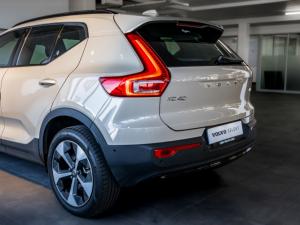 Volvo XC40 B4 Plus Dark - Image 11