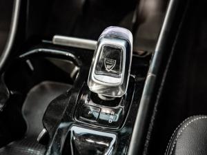 Volvo XC40 B4 Plus Dark - Image 6