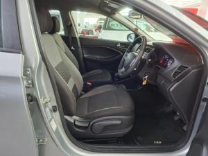 Hyundai i20 1.2 Motion - Image 10