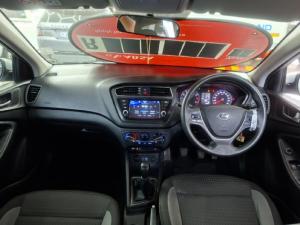 Hyundai i20 1.2 Motion - Image 11