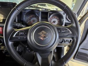 Suzuki Jimny 1.5 GLX AllGrip 3-door manual - Image 12