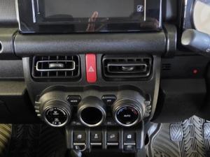 Suzuki Jimny 1.5 GLX AllGrip 3-door manual - Image 14