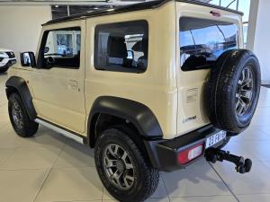 Suzuki Jimny 1.5 GLX AllGrip 3-door manual - Image 5