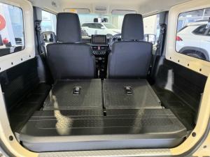 Suzuki Jimny 1.5 GLX AllGrip 3-door manual - Image 9
