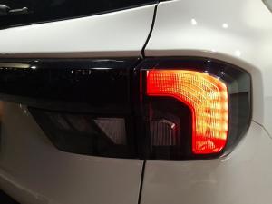 Ford Everest 2.0 SiT Active - Image 6