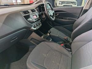 Kia Rio hatch 1.2 - Image 13