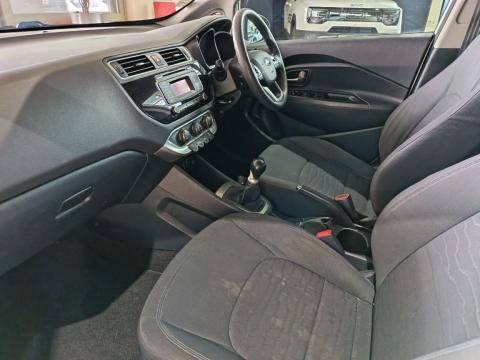 Image Kia Rio hatch 1.2