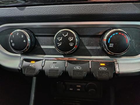 Image Kia Rio hatch 1.2