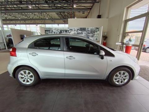 Image Kia Rio hatch 1.2