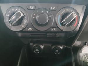 Suzuki Swift 1.2 GLX auto - Image 16