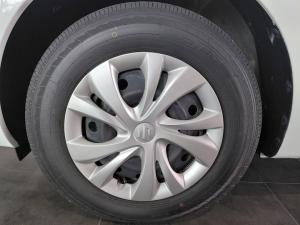 Suzuki Swift 1.2 GLX auto - Image 19