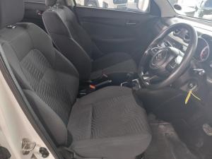 Suzuki Swift 1.2 GLX auto - Image 21