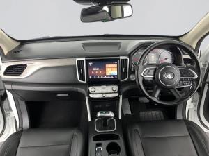 GWM P-SERIES 2.0TD DLX 4X4 automatic D/C - Image 17