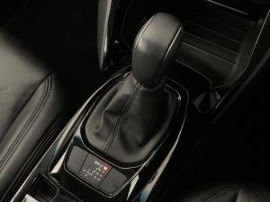 Peugeot 2008 1.2T Allure automatic - Image 10