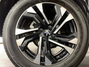 Peugeot 2008 1.2T Allure automatic - Image 14