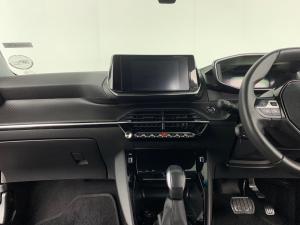 Peugeot 2008 1.2T Allure automatic - Image 9