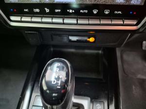 Isuzu D-MAX 3.0 Ddi V-CROSS HR automatic D/C - Image 14