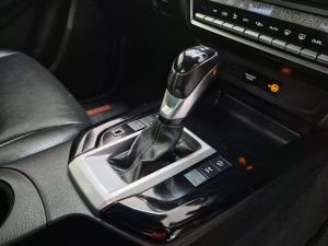 Isuzu D-MAX 3.0 Ddi V-CROSS HR automatic D/C - Image 15
