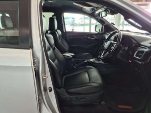 Isuzu D-MAX 3.0 Ddi V-CROSS HR automatic D/C - Image 9