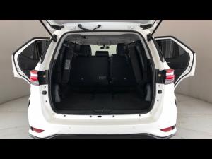 Toyota Fortuner 2.4GD-6 auto - Image 13