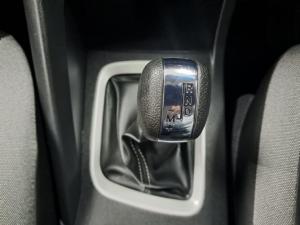 Nissan Magnite 1.0 Visia auto - Image 10