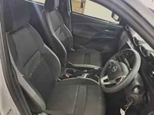 Nissan Magnite 1.0 Visia auto - Image 13
